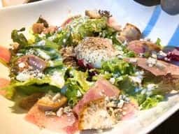 Mercedes me Tokyo NEXTDOOR