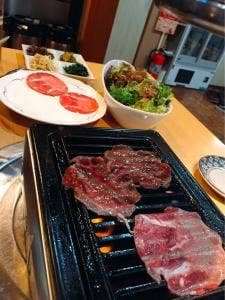 焼肉 はやし