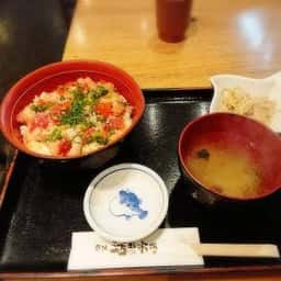 築地 活鮮市場 丸の内北口店