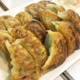 餃子とワイン屋