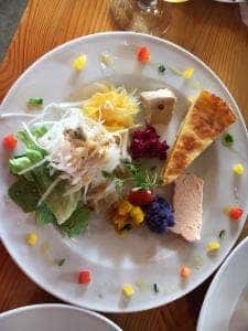 カフェアンドレスト ハートン ツリー