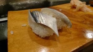 巴鮨