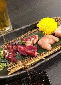 炭火焼鳥 くわどり