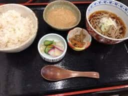 自然薯とそばの店 高尾の桜