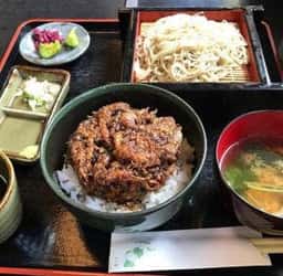 蔵由
