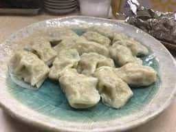 餃子専門店 チャンピオン 小路店