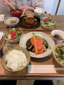 ももふく