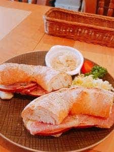 ベッカライ&カフェ ビッテ