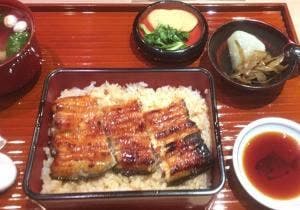 割烹 戎家