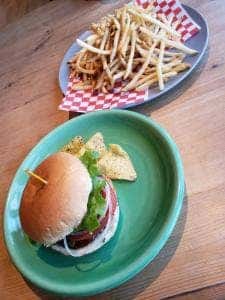 TEDDY'S Bigger Burgers 港北店