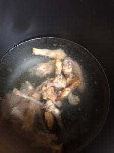 ローストチキンコオロギ 砂町銀座店