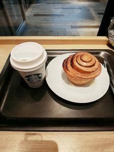 スターバックス コーヒー ムスブ田町2階店