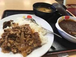 松屋 関大前店