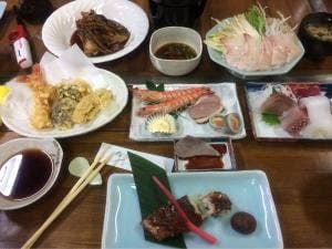 すずや