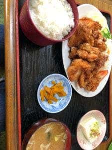 食堂 おかずや