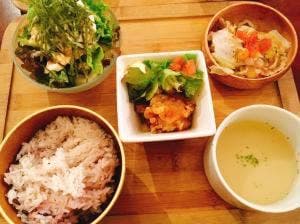 カフェ&バー ナチュラル スタンス