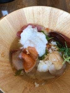 海鮮丼とアレ どらねこ