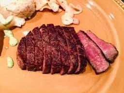 ステーキ&ワイン シュバルージュ