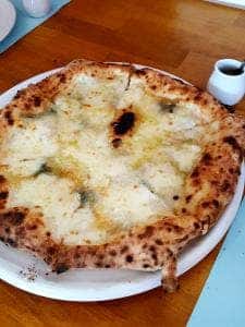 Pizzeria Laggiù