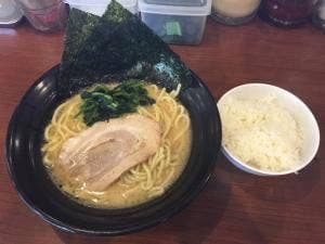 横浜家系ラーメン 誠家 幸手店