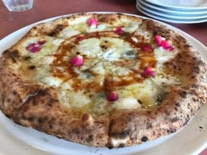 PIZZERIA Lucci 岩見沢店