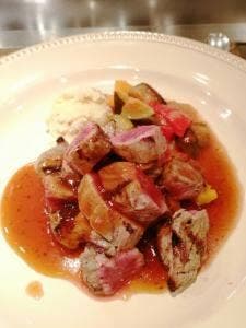 ステーキ&ワイン シュバルージュ