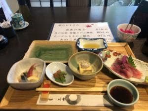 旬彩いろり茶屋 鮎の庄