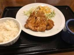 とん 新宿三井ビル店