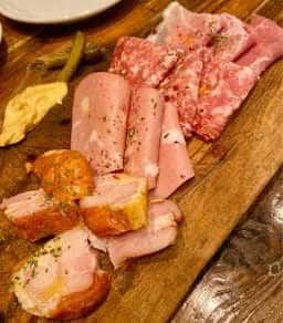 ブッチャーズ八百八 三軒茶屋店