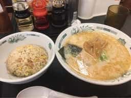 日高屋 神田南口店