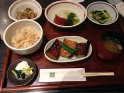やお屋の二かい