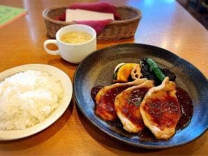 洋食屋あじゅーる