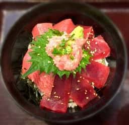 九州まぐろ 旦過店