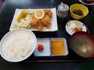 たつみ食堂