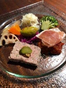 ターブルハラダ