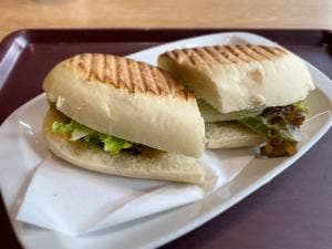 トラジャコーヒー本町南ガーデンシティ店