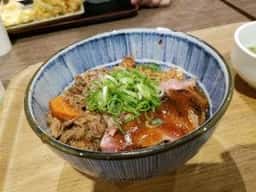 ぎゅんた 神戸六甲道