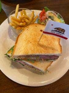 CaféDowney 日赤店
