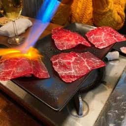 大衆和牛酒場 コンロ家 ~霜降り和牛鍋と神戸牛ホルモン鉄板焼~ 飯田橋店