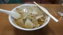 やまやラーメン店