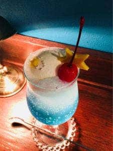 Andart 海と宇宙と鉱物とカフェ