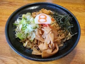 8番らーめん 氷見朝日丘店