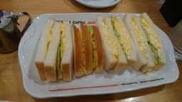 コメダ珈琲店 阪急石橋駅前店