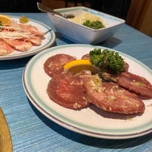 炭火焼肉こうしん