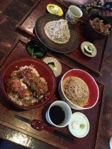 石挽き手打ち蕎麦 地酒 木曽路