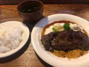 すりーえいと居酒屋