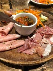 ブッチャーズ八百八 三軒茶屋店