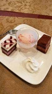 洋食亭 アゼリア