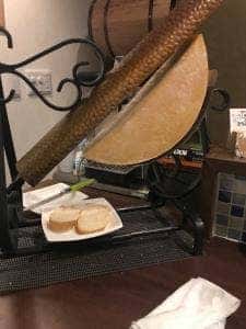 チーズと燻製のお店 とぅるーぶるー