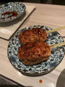 炭焼き鳥と鳥刺し 絢鳥